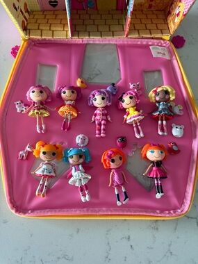 Lalaloopsy playset, mini dolls (3”) and accessories